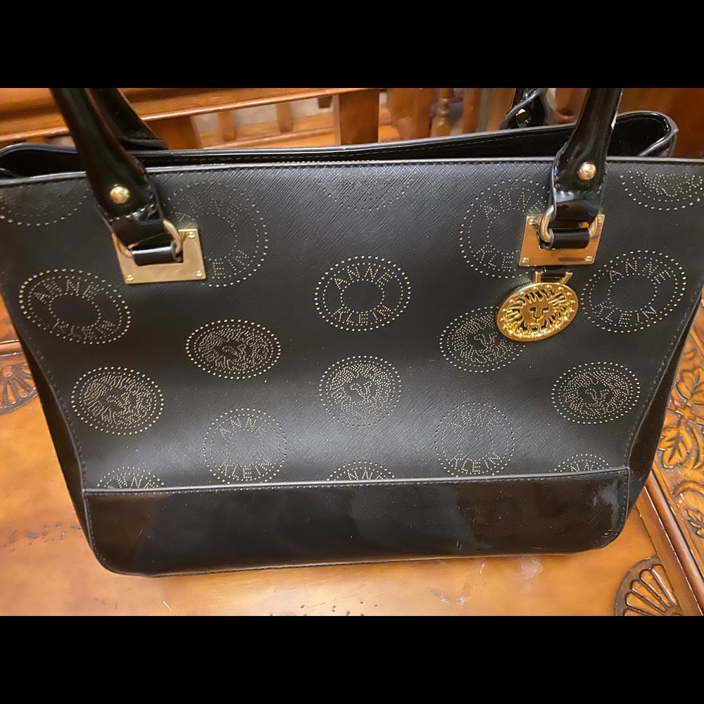 Black Anne Klein purse bag lion gold patent